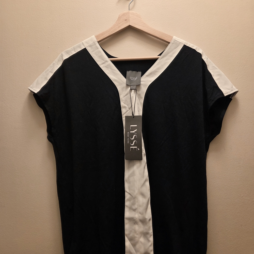 Lysse True Navy and White Contrast Top
